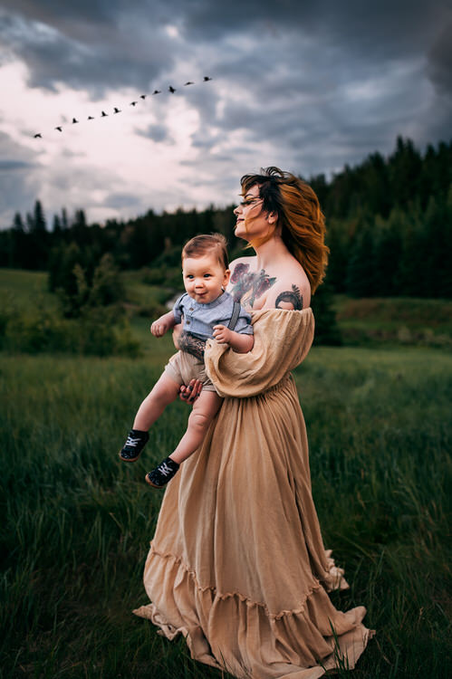 Edmonton Motherhood Photographer